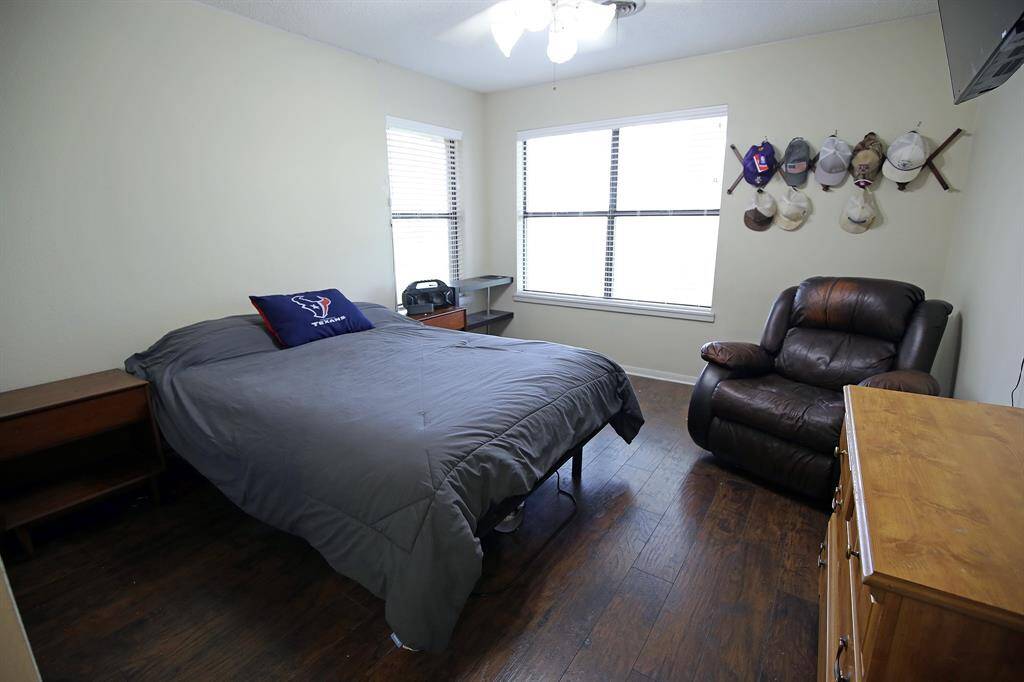 Secondary Bedroom