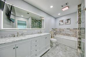 Double vanities & LED mirror