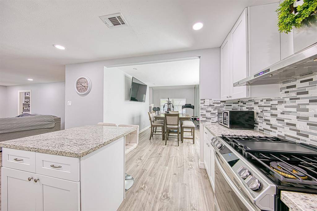 All new cabinets, fixtures & appliances in 2021