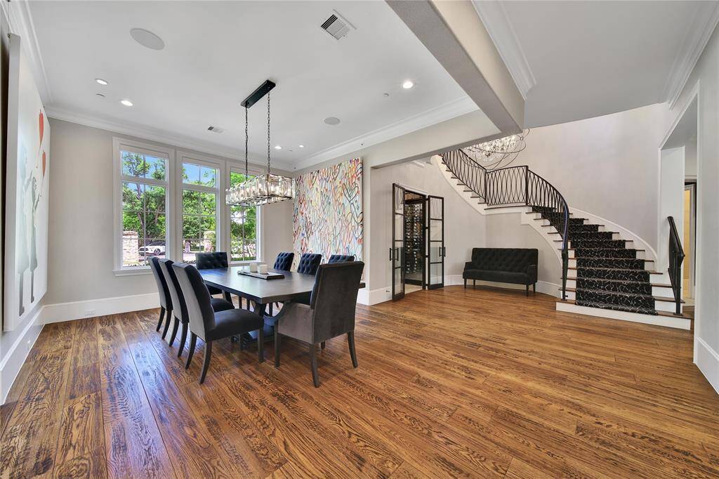 Beautiful formal dining space for family meals, entertaining guests, and hosting special occasions.