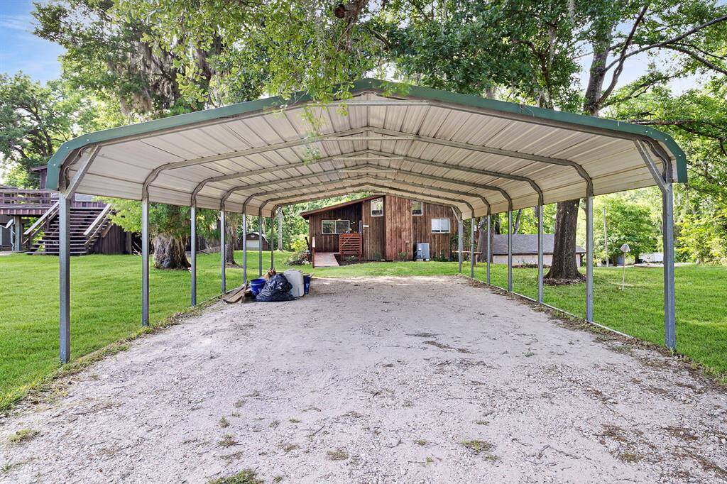 covered parking area!