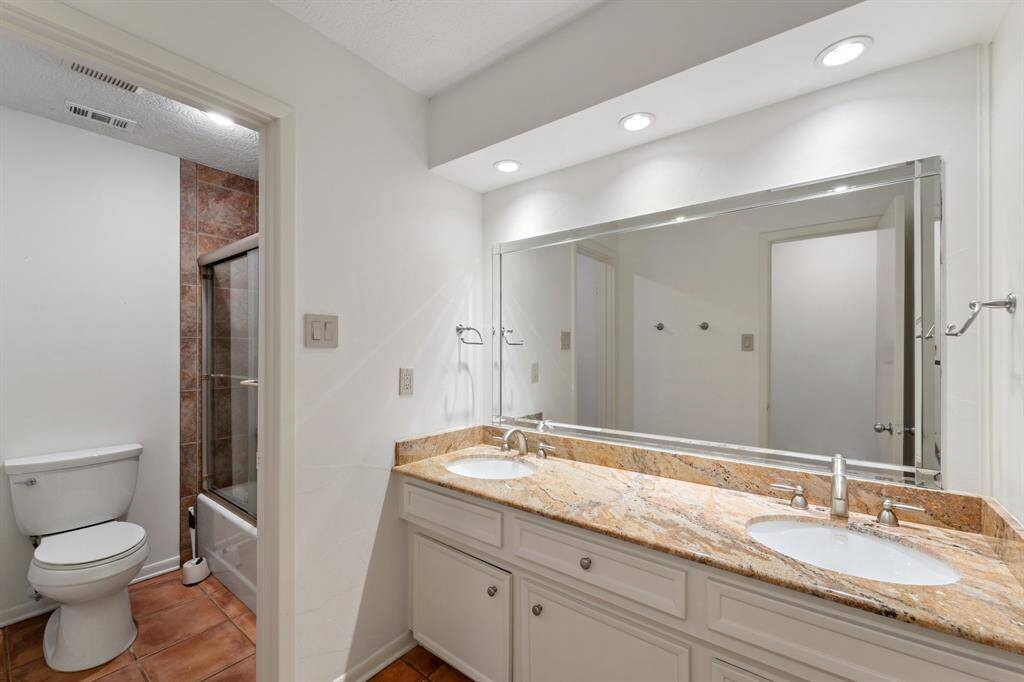 Hall Bathroom