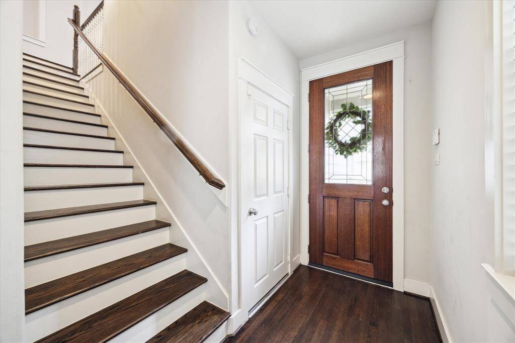 Entry way.