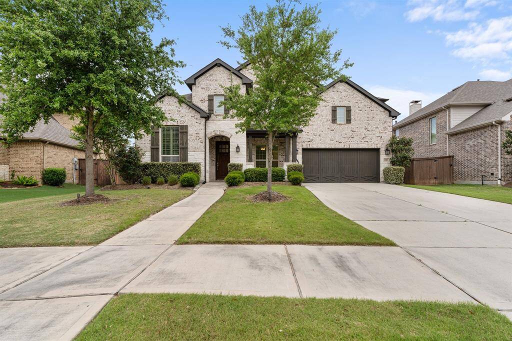 Located in The Groves, this community has an array of exceptional amenities including parks, trails, pools, playgrounds, a recreation center, & fishing piers!