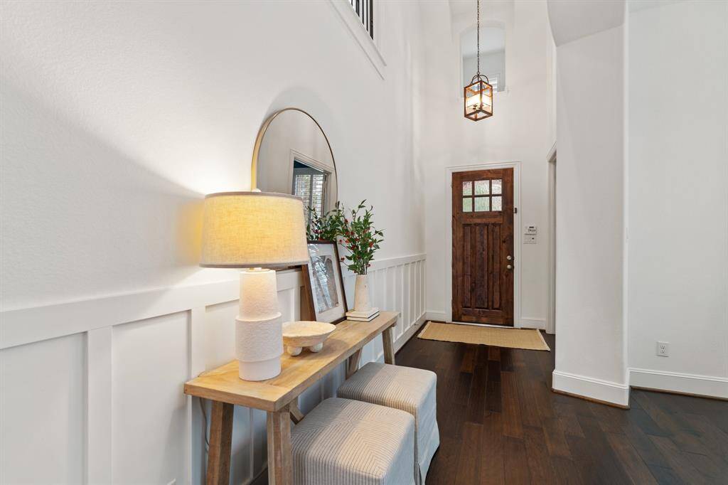 Another view of the picturesque front entry.