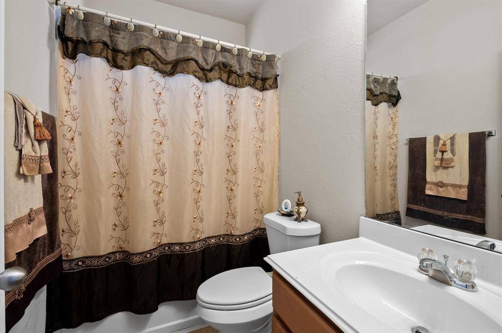 Hall Bathroom View!