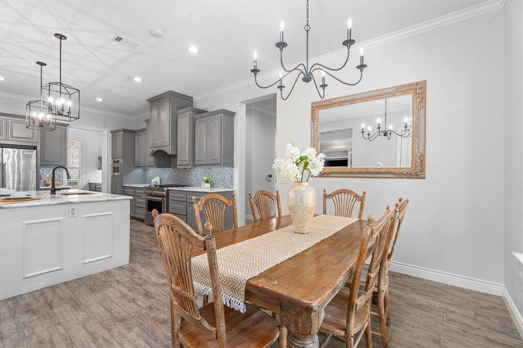 Chef's kitchen