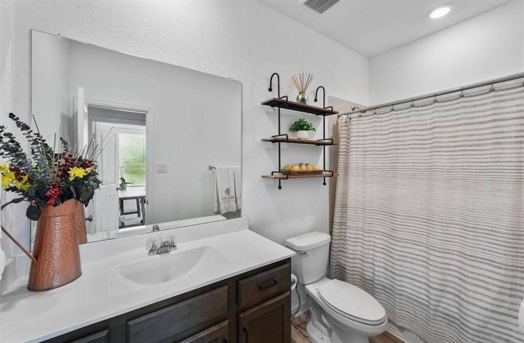 Downstairs full bathroom