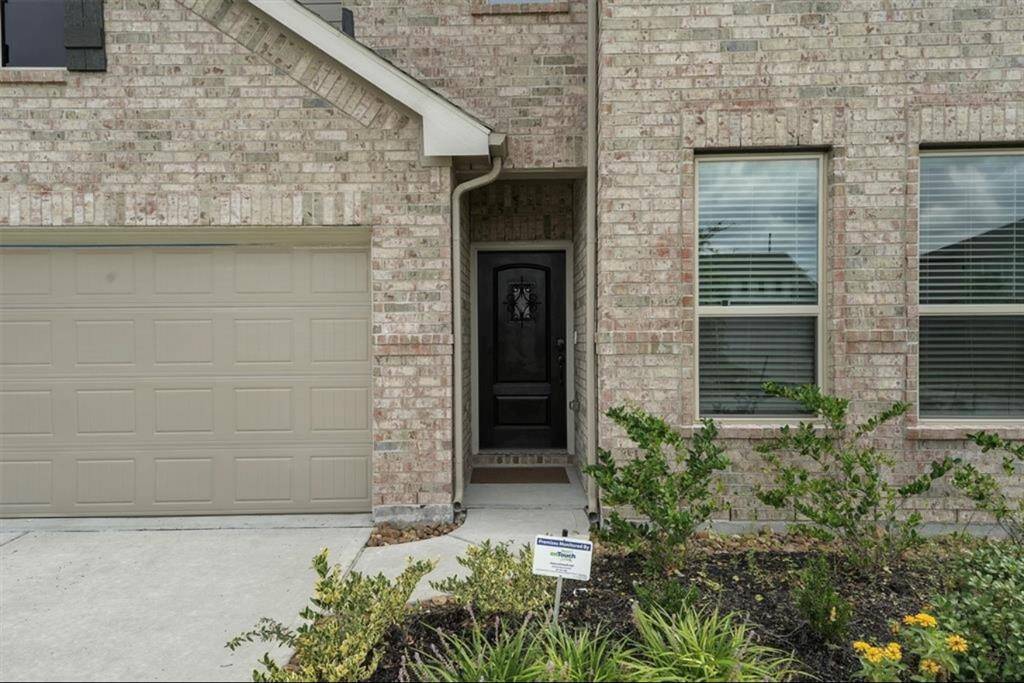 Front door Entrance