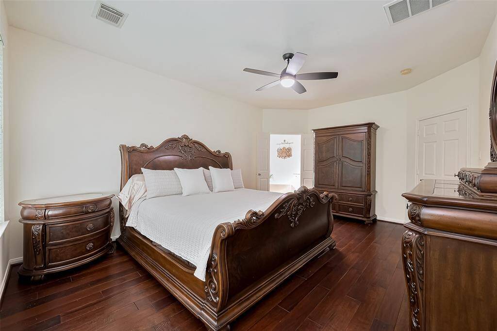 Primary suite