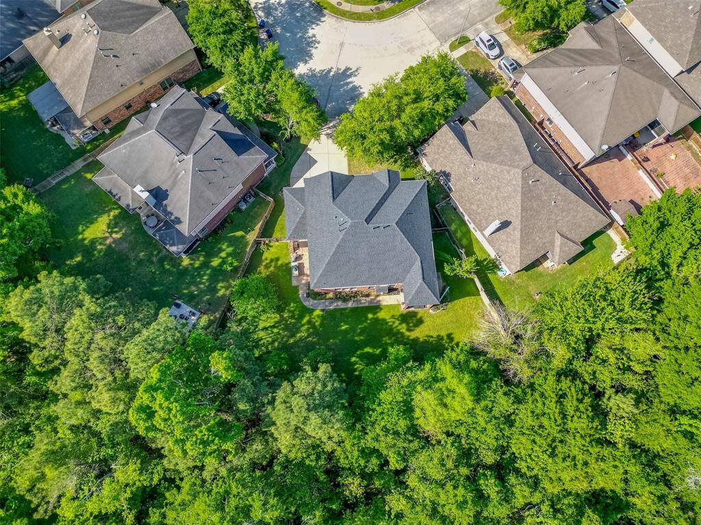 No back neighbors = more privacy. Your own oasis!