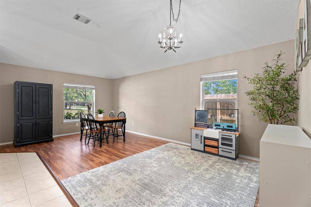 Flex Living/Dining Space... formal dining, living, study/office, gameroom area etc.