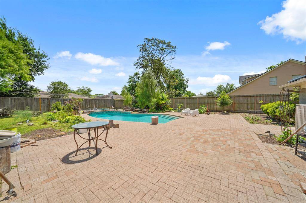 This is the perfect spot for an outdoor barbecue to enjoy with friends and family.