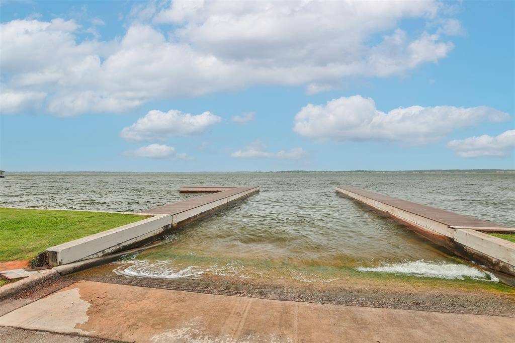 Community boat launch