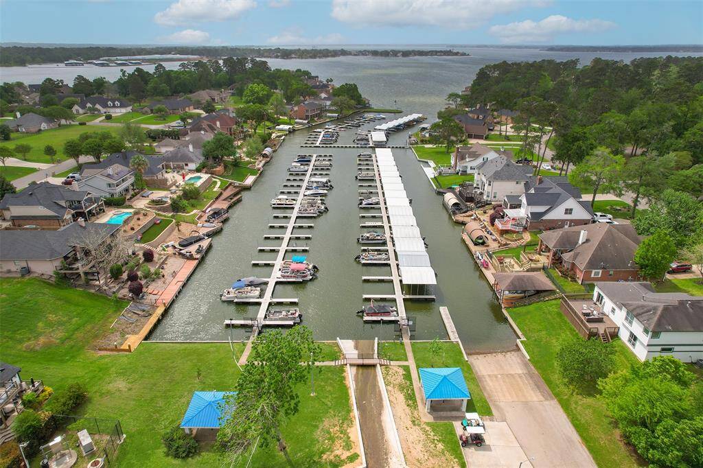 Community boat slips