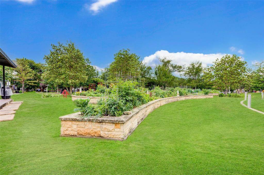 Mandell Park is perfect for a morning walk or an evening stroll