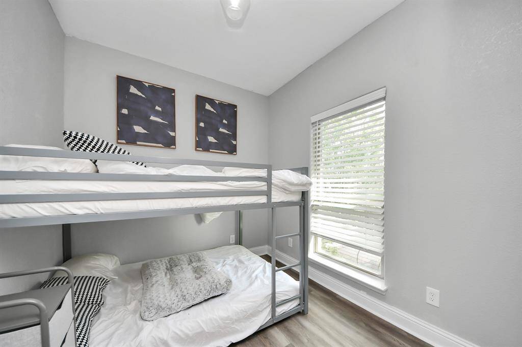 garage apt office space or bedroom