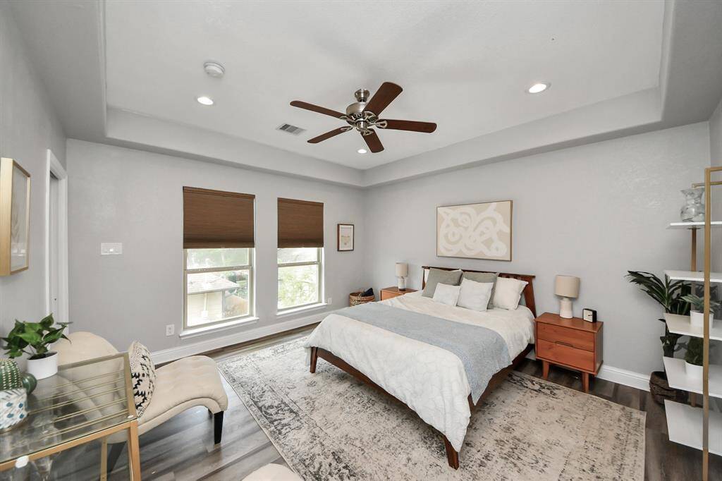 garage apt primary bedroom with ensuite bathroom