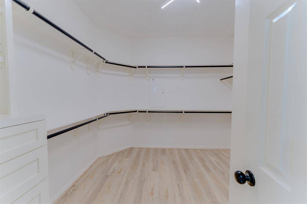 HUGE walk-in closet with tuilt ins