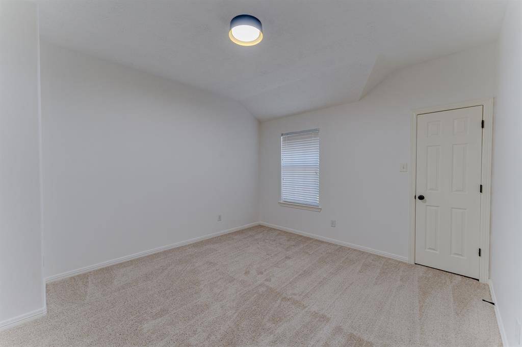Upstairs bedroom #4