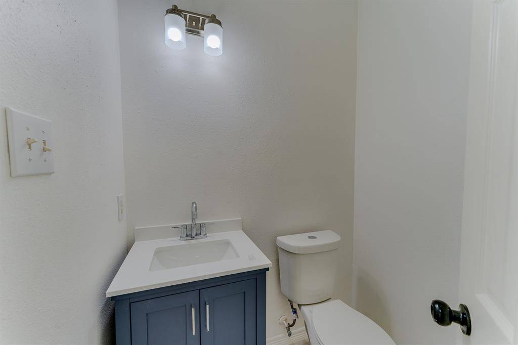 Downstairs half bath