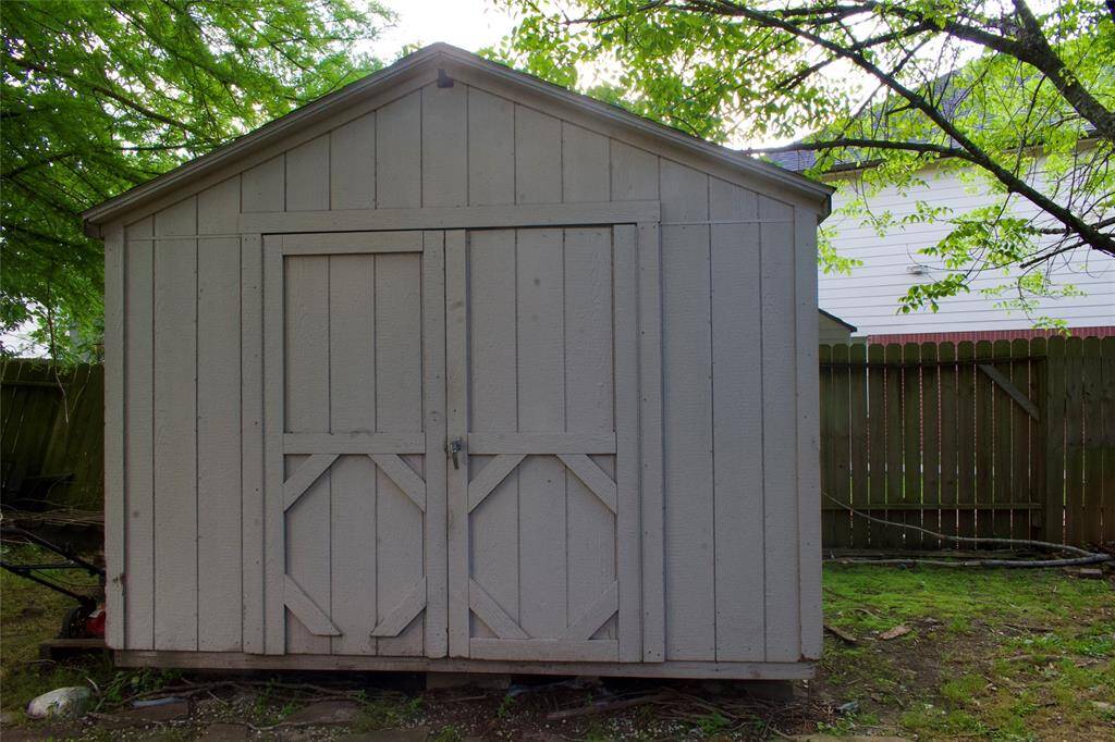 Extra Storage room