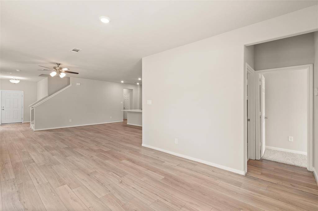 Note: Sample product photo. Actual exterior and interior selections may vary by homesite. Photo may be virtually staged