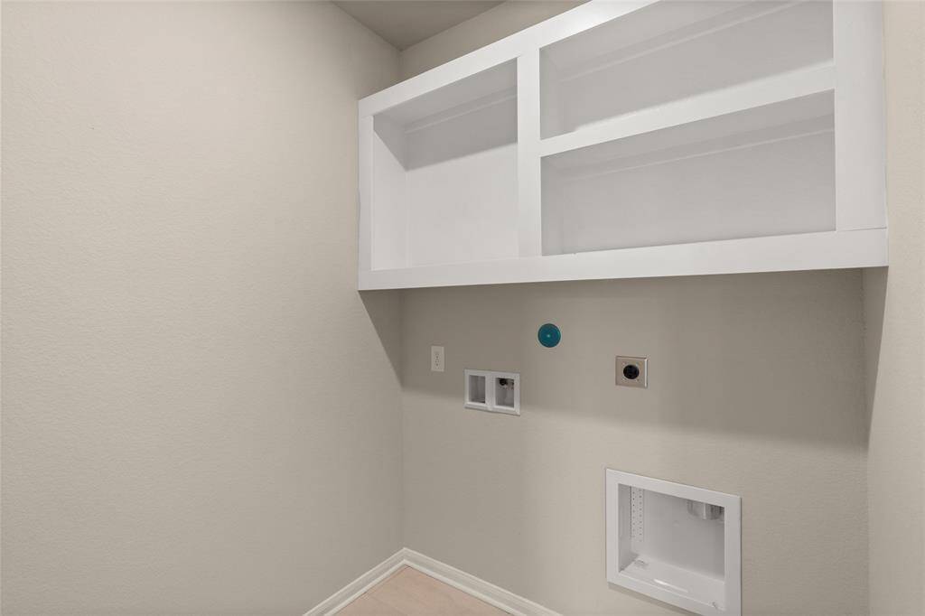 Note: Sample product photo. Actual exterior and interior selections may vary by homesite. Photo may be virtually staged