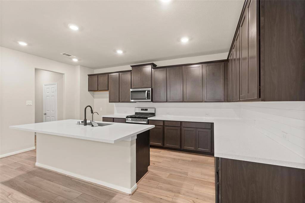 Note: Sample product photo. Actual exterior and interior selections may vary by homesite. Photo may be virtually staged