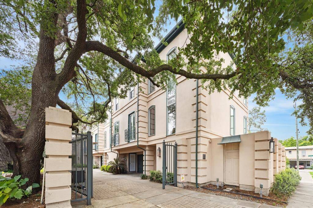 This charming Townhome in coveted Winlow Place is the front unit of a gated, three-unit complex that offers both privacy and community.