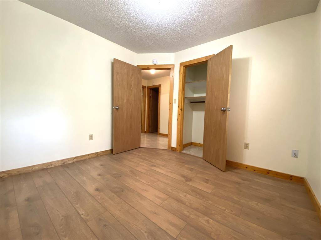 3rd bedroom with nice size closet space.