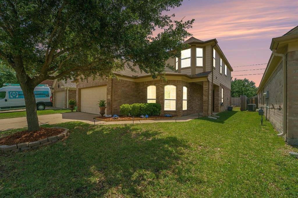Beautiful home with great curve appeal.