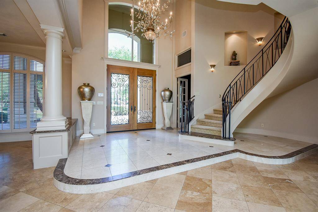 Beautiful foyer looking back at front entrance