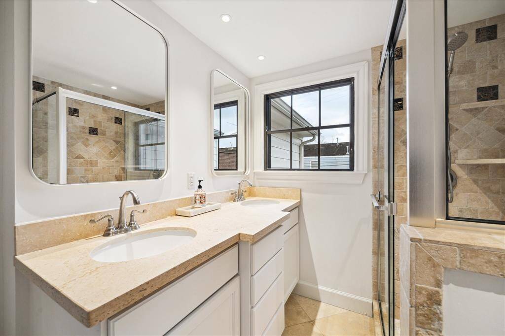 Secondary Bathroom Upstairs
