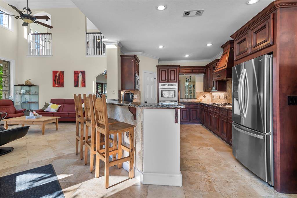Spacious Family Room