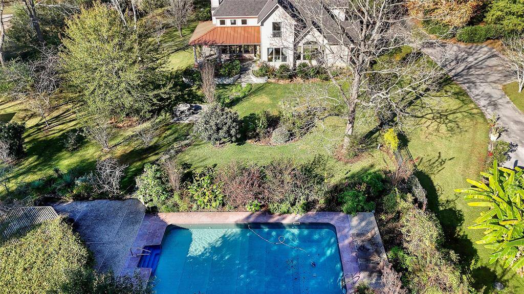 Welcome to 20105 Hilltop Ranch