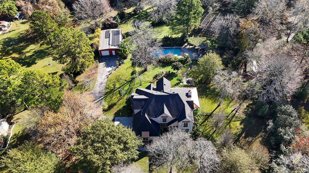 Birds eye view of the property
