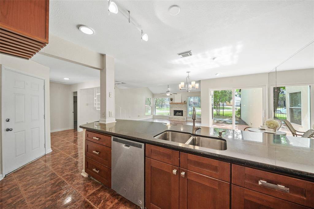Welcome to 20313#B Sunny Shores in the heart of Pinehurst of Atascocita