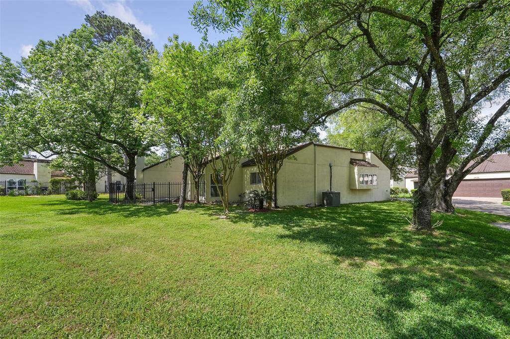 Welcome to 20313#B Sunny Shores in the heart of Pinehurst of Atascocita