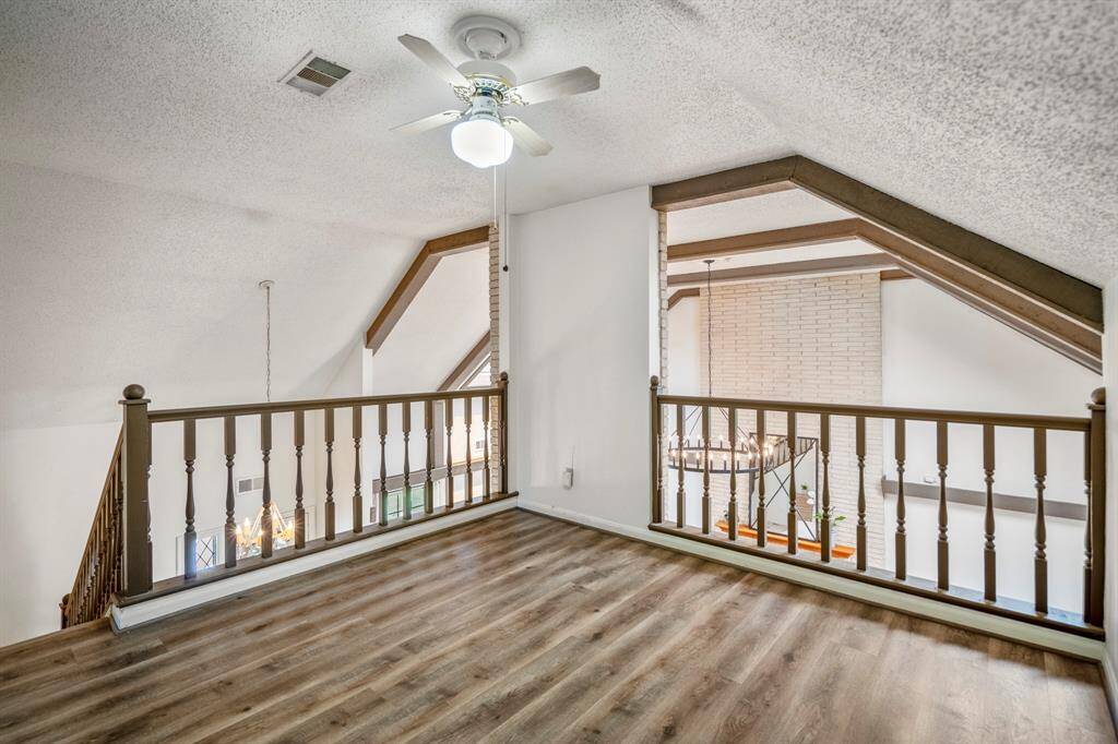 Another view of this space right at the top of the stairs.