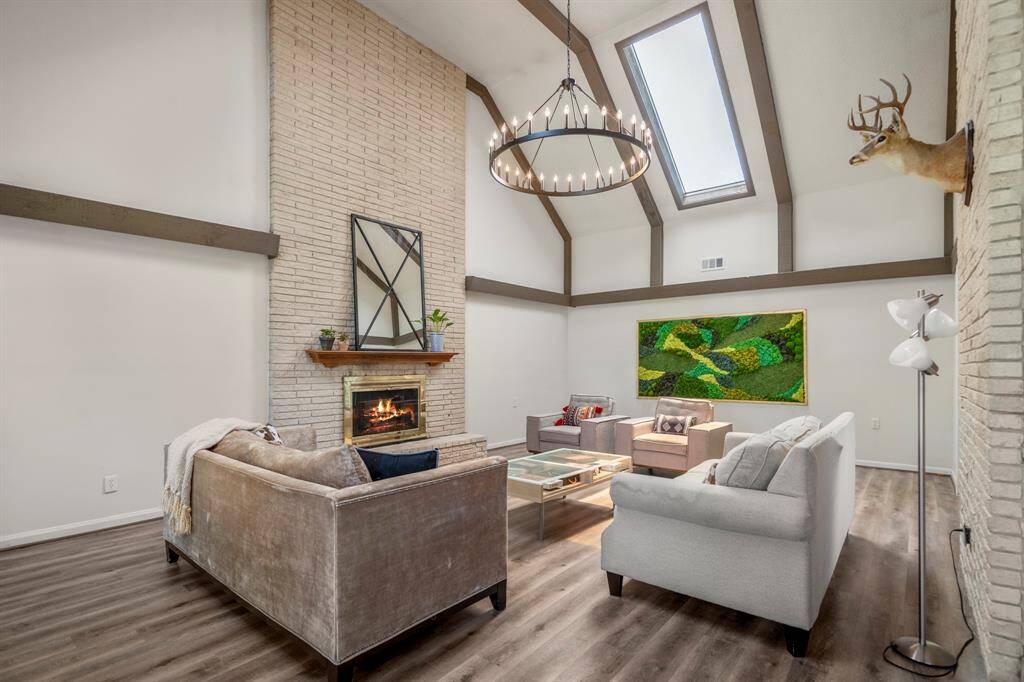 This spacious room can fit the largest sectionals along with oversized pieces of furniture.