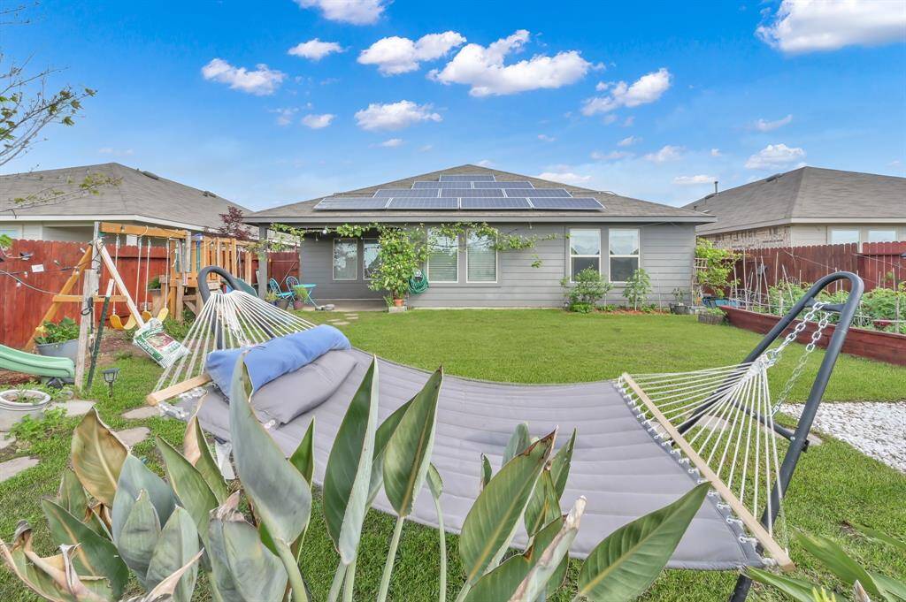 Time to enjoy a glass of wine in your backyard paradise!