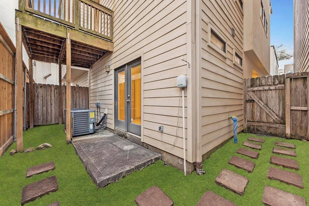 A hard to find YARD! Digitally enhanced to reflect turf. Currently rocked for low maintenance. The perfect space for pets and kids plat.