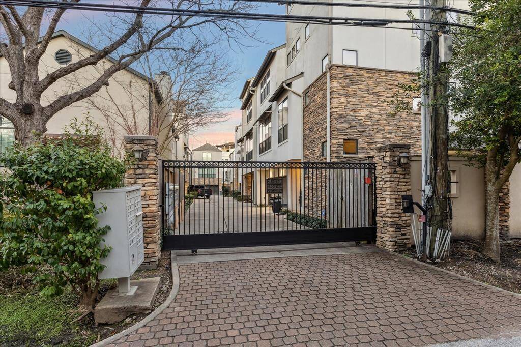 Private community - Check! Yard - Check! Patio terrace - Check! Extended garage for pickup truck - Check! Hardwoods throughout - Check! Welcome home!