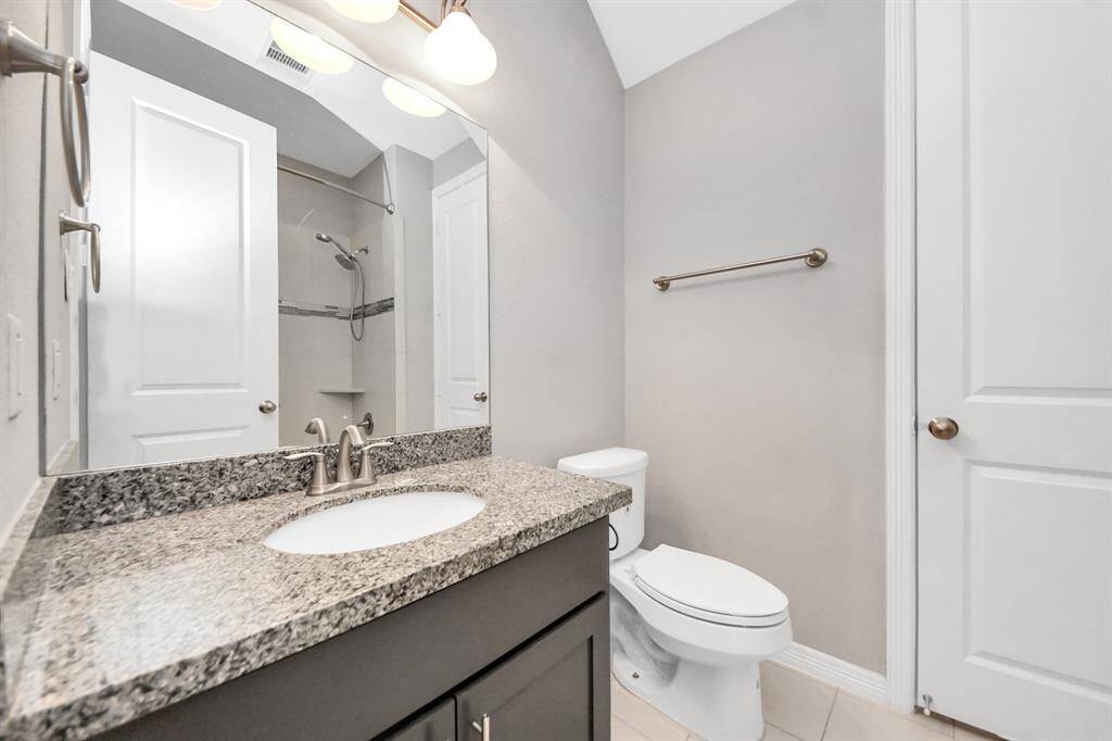 Full Bathroom in first floor bedroom