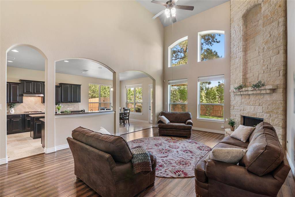 This open floorplan is steeped in artistic details makes entertaining a true delight.