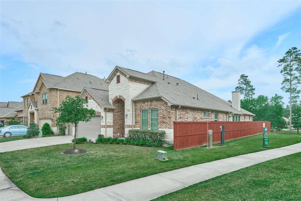 Great home with walking trails on side, and back. Enjoy the greenspace!