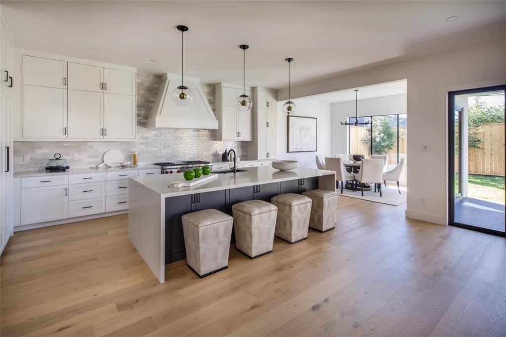 Turn an empty corner in your kitchen into a cozy modern breakfast nook