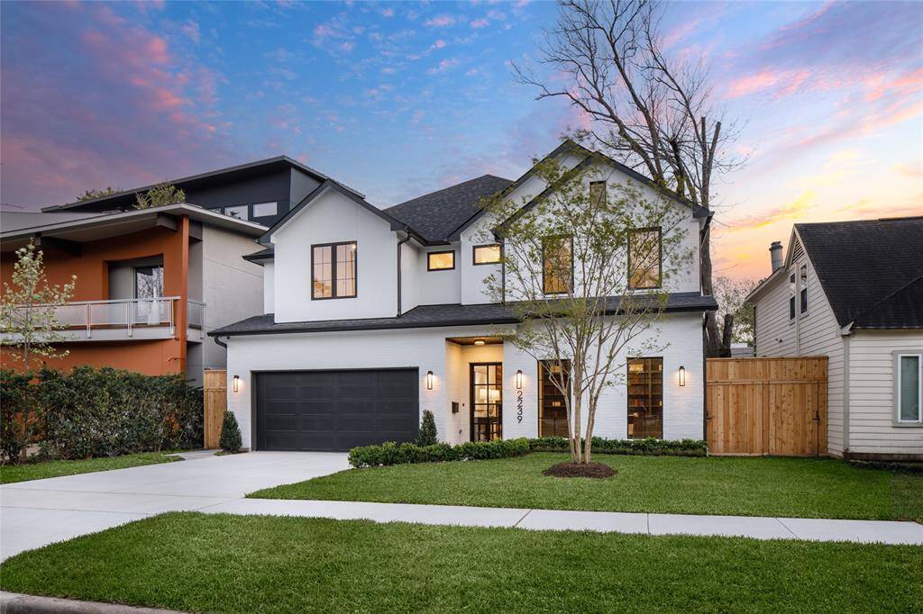 This amazing home offers walking distance and close proximity to all the fine shopping, dining and entertainments.  Make it your own and build memories