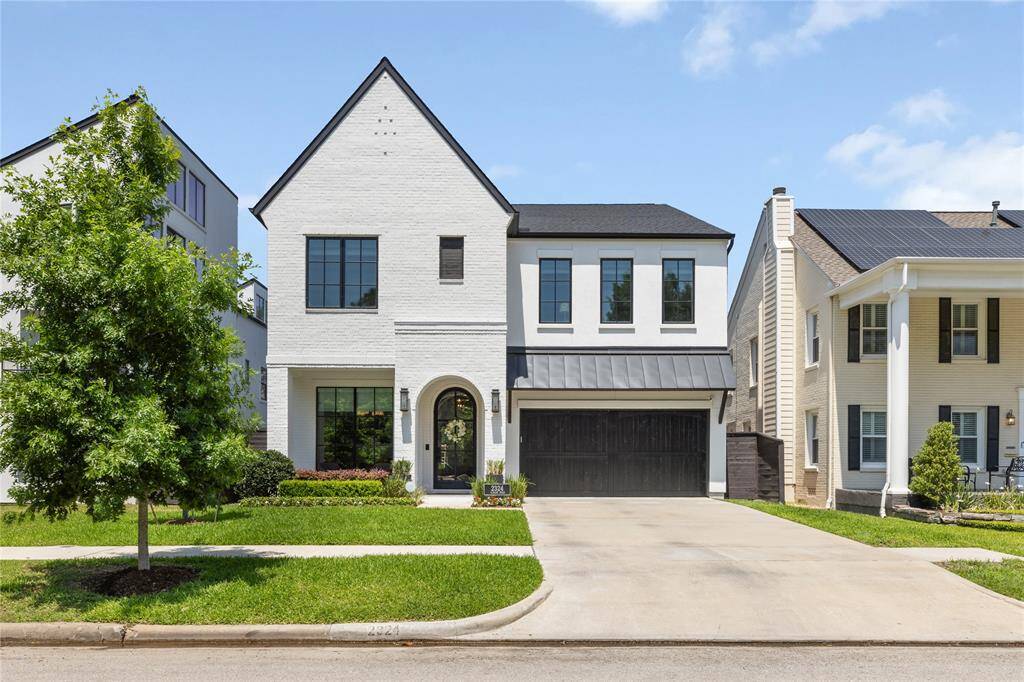 Quiet Southhampton neighborhood